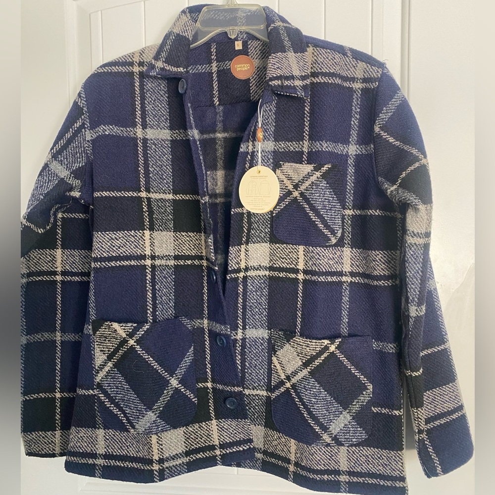 Common people shacket over shirt  Mens small NWT
